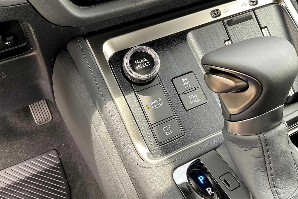 new 2025 Lexus GX 550 car, priced at $74,668