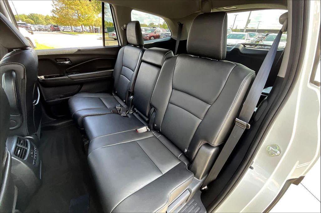 used 2021 Honda Pilot car, priced at $27,995