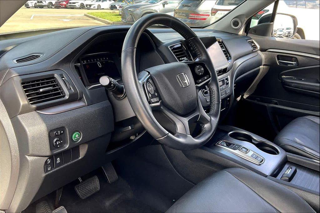 used 2021 Honda Pilot car, priced at $27,995
