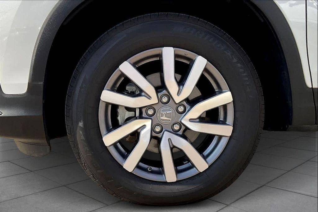 used 2021 Honda Pilot car, priced at $27,995