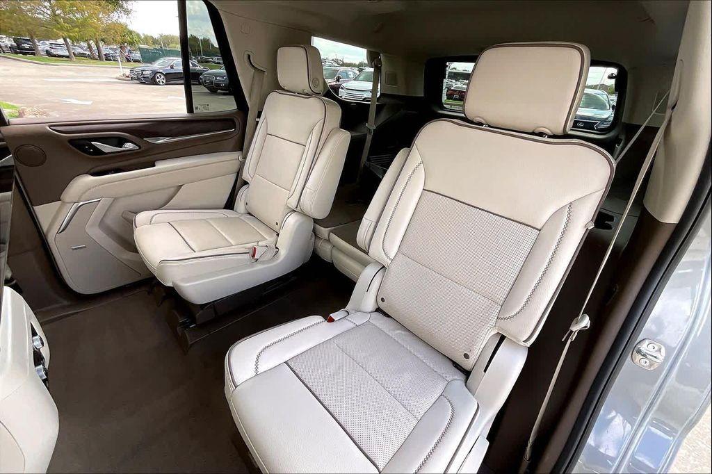 used 2024 GMC Yukon car, priced at $64,995