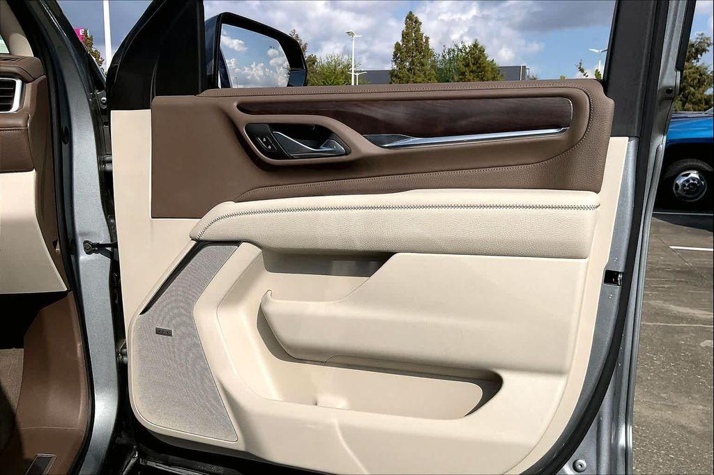 used 2024 GMC Yukon car, priced at $64,995