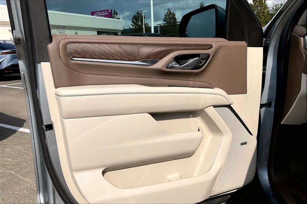 used 2024 GMC Yukon car, priced at $64,995