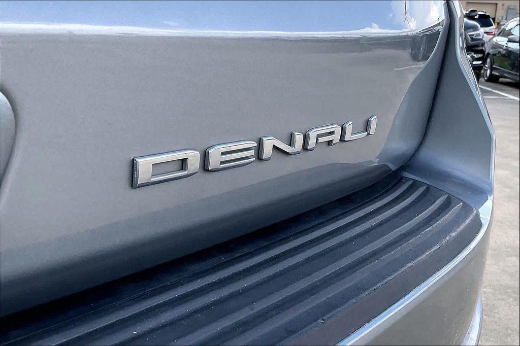 used 2024 GMC Yukon car, priced at $64,995