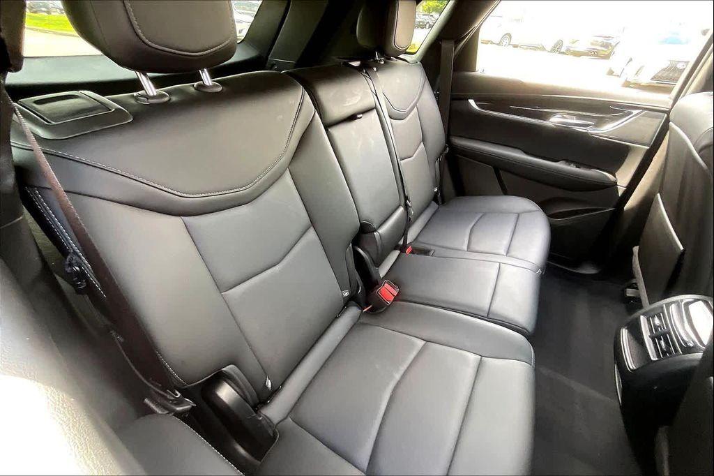 used 2021 Cadillac XT5 car, priced at $23,995