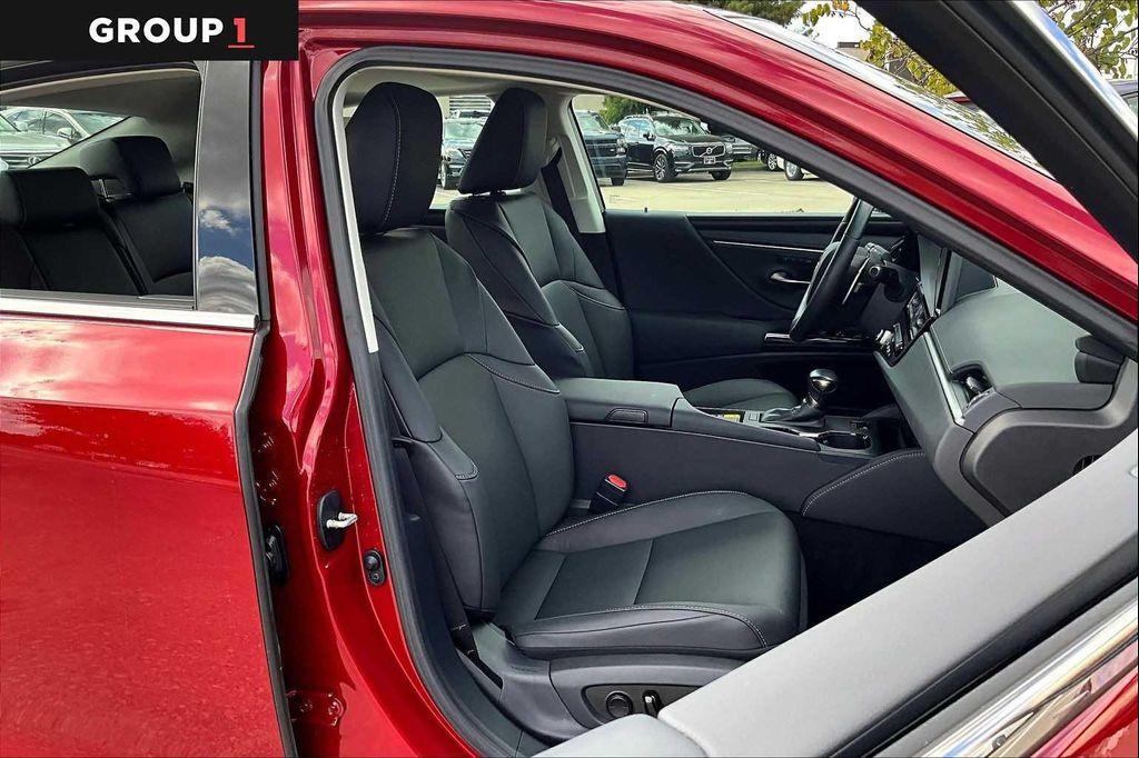 used 2025 Lexus ES 350 car, priced at $44,495