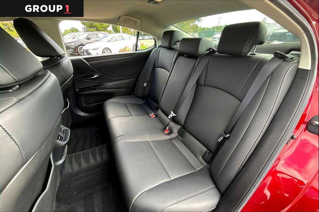 used 2025 Lexus ES 350 car, priced at $44,495