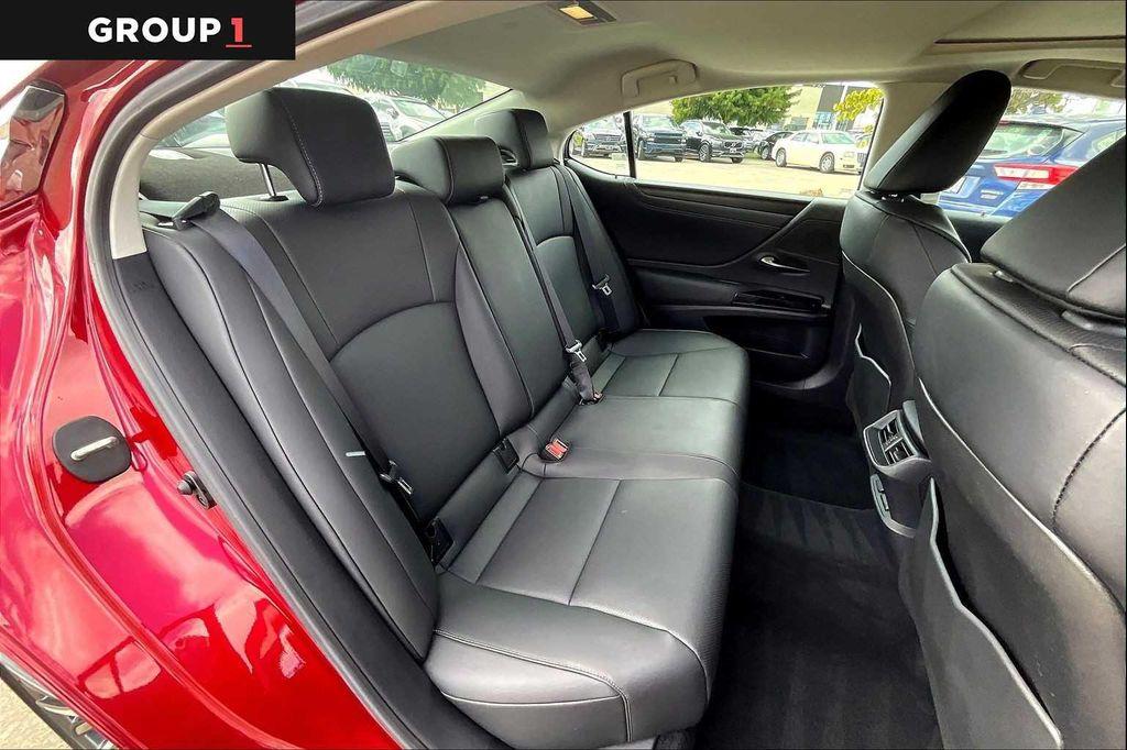 used 2025 Lexus ES 350 car, priced at $44,495