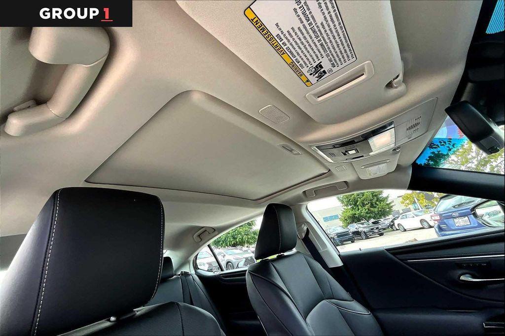 used 2025 Lexus ES 350 car, priced at $44,495