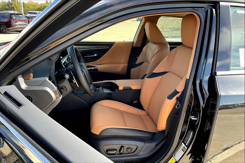 new 2025 Lexus ES 350 car, priced at $49,149