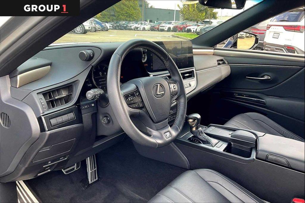 used 2022 Lexus ES 350 car, priced at $38,995