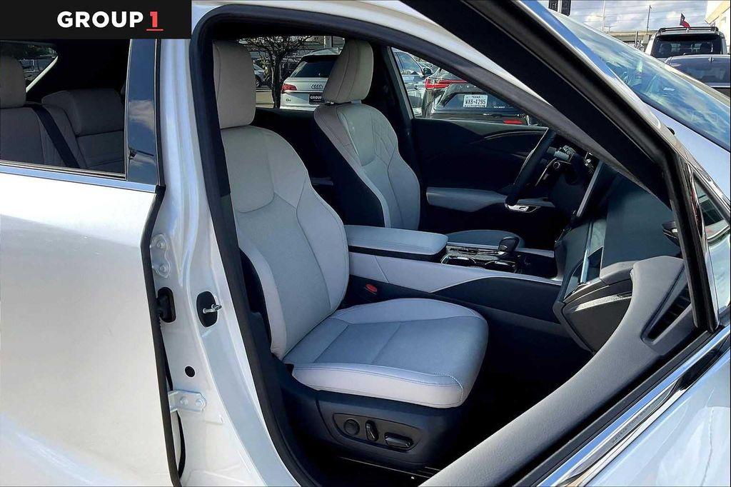 used 2025 Lexus RX 350 car, priced at $53,995
