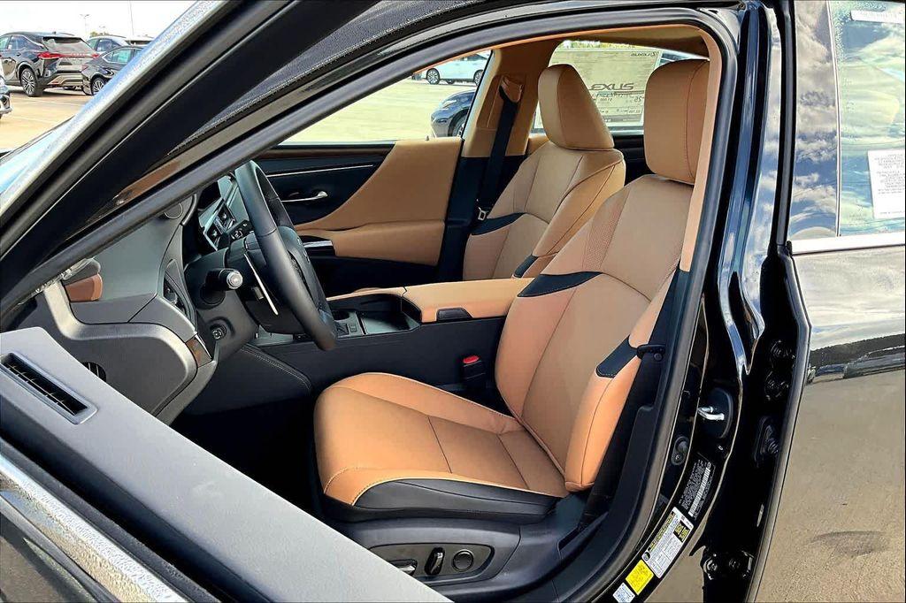 new 2025 Lexus ES 350 car, priced at $49,149