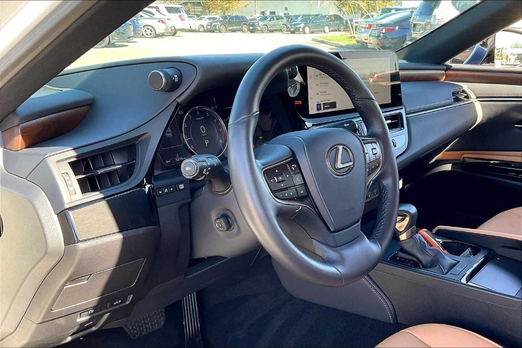 used 2024 Lexus ES 350 car, priced at $43,495