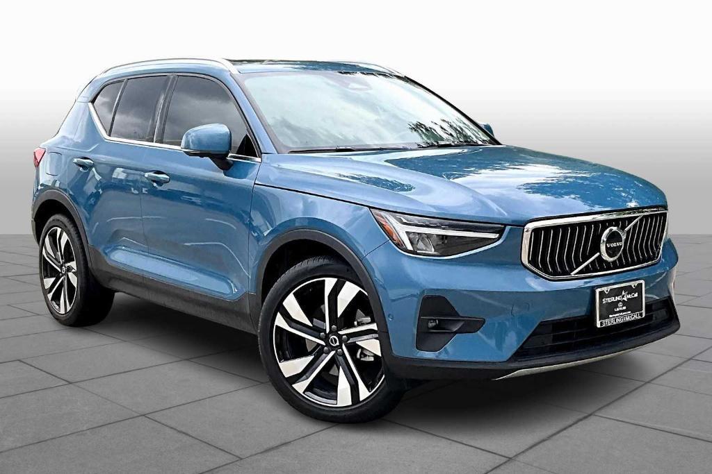 used 2023 Volvo XC40 car, priced at $30,995