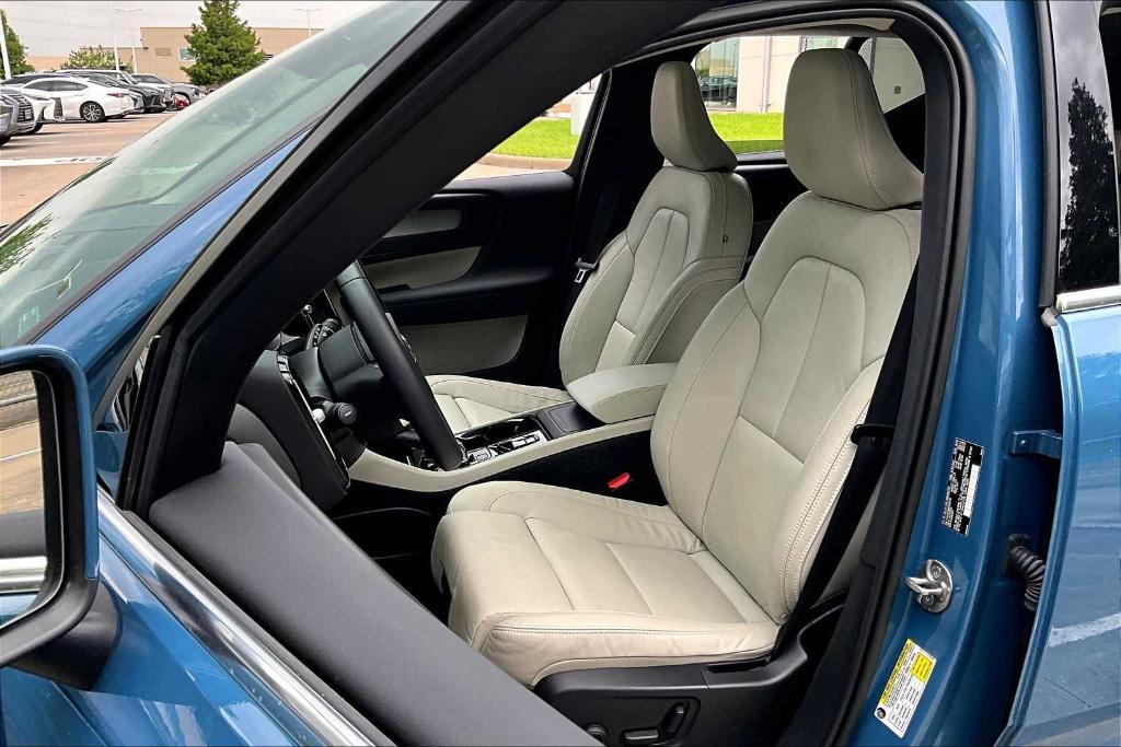 used 2023 Volvo XC40 car, priced at $30,995