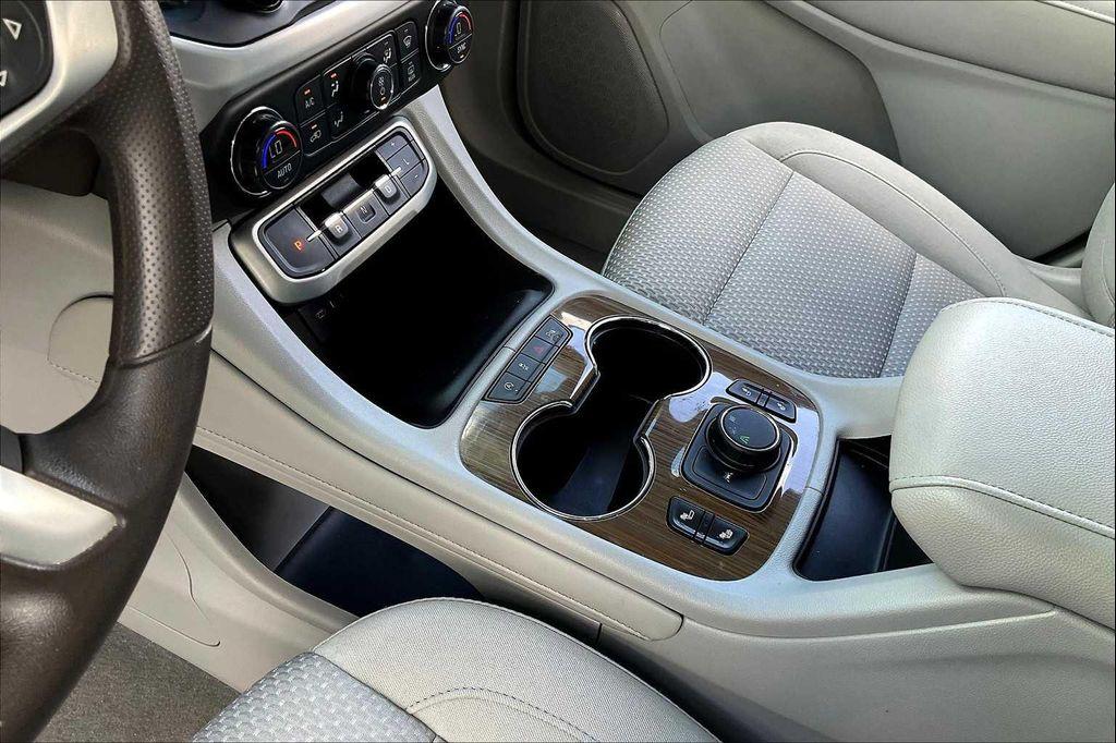 used 2022 GMC Acadia car, priced at $22,960