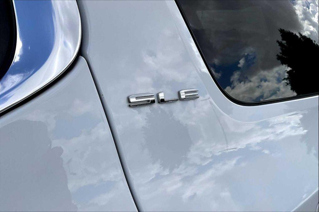 used 2022 GMC Acadia car, priced at $22,960