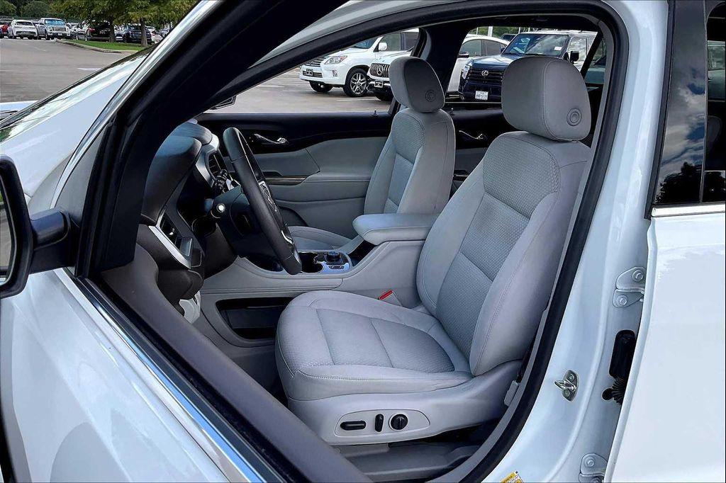 used 2022 GMC Acadia car, priced at $22,960