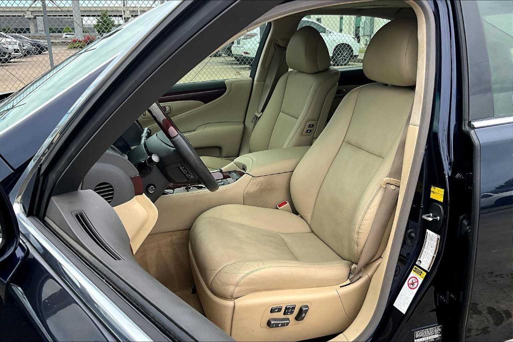 used 2007 Lexus LS 460 car, priced at $13,995