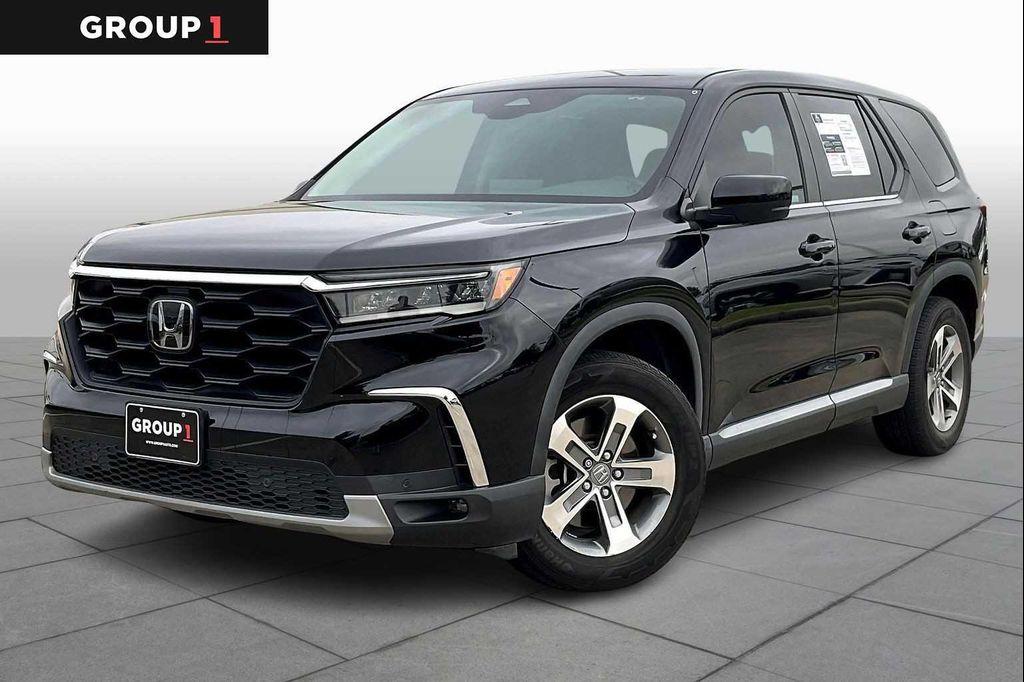 used 2023 Honda Pilot car, priced at $33,995