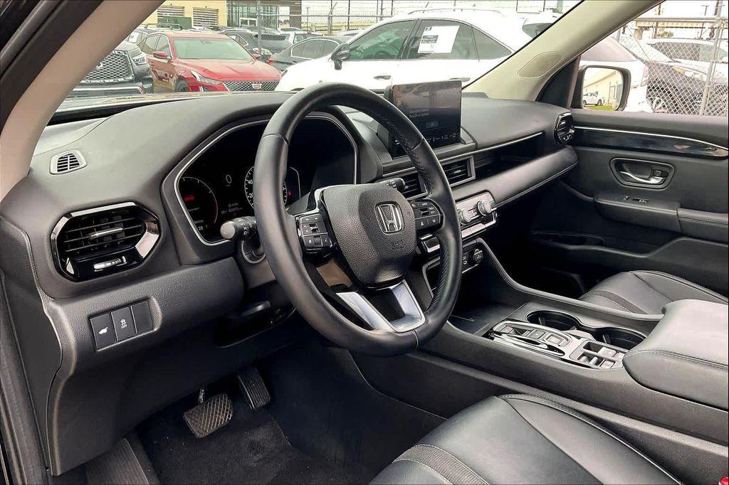 used 2023 Honda Pilot car, priced at $33,995