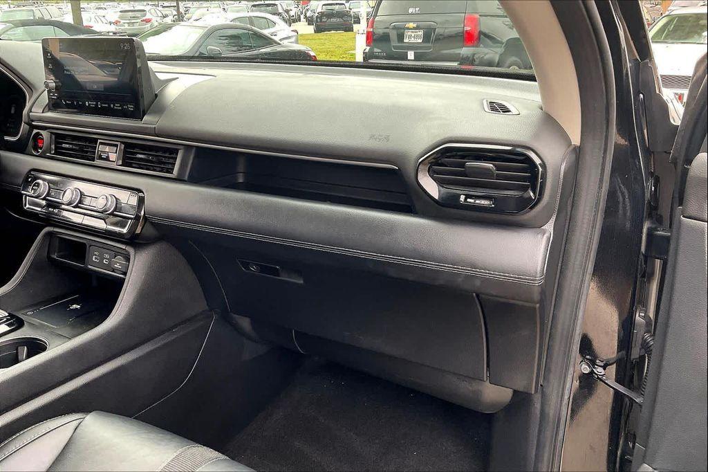 used 2023 Honda Pilot car, priced at $33,995