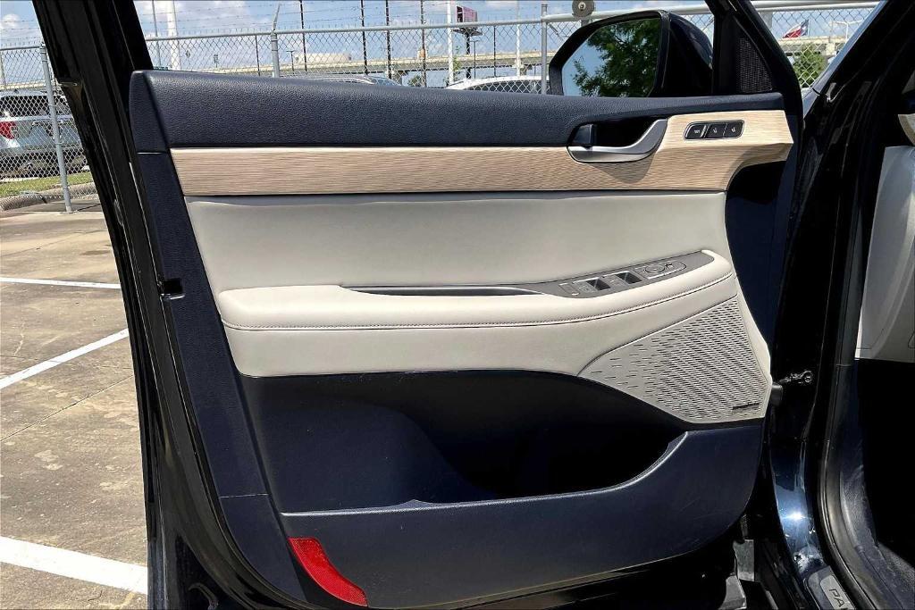 used 2024 Hyundai Palisade car, priced at $36,895