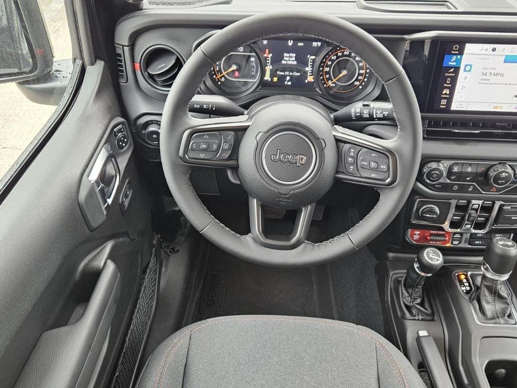 new 2025 Jeep Wrangler car, priced at $48,163