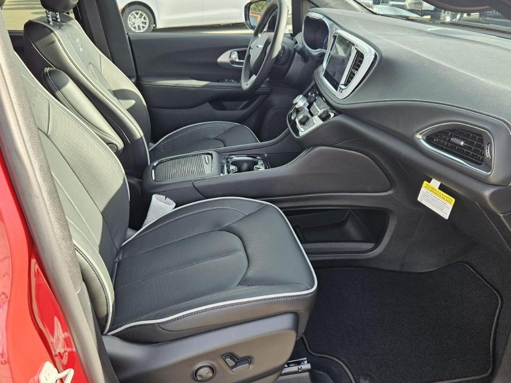 new 2026 Chrysler Pacifica car, priced at $43,080