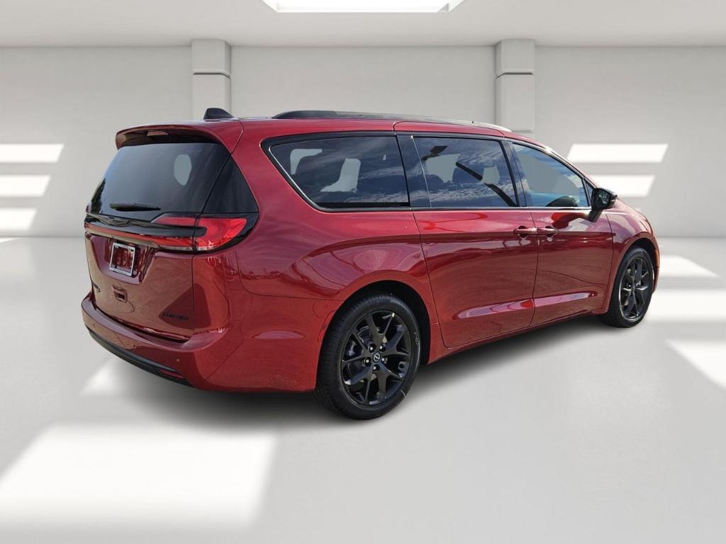 new 2026 Chrysler Pacifica car, priced at $43,080