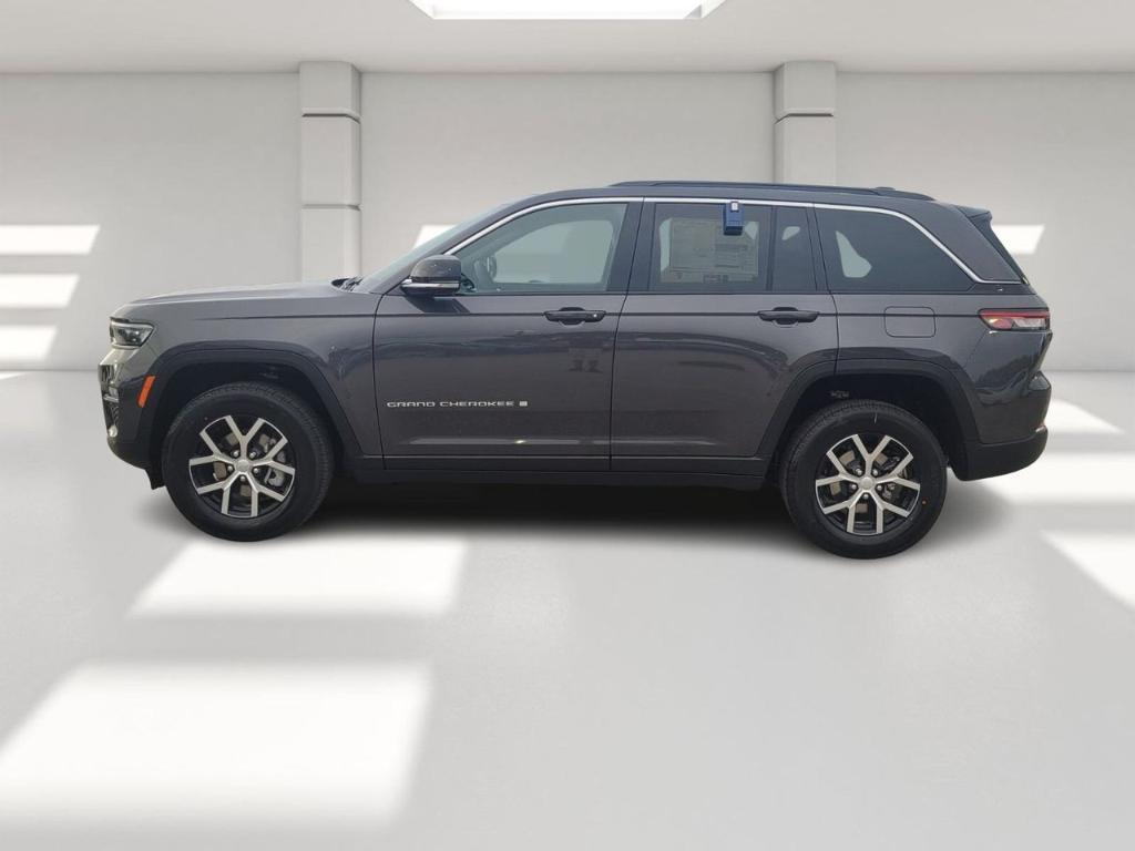 new 2025 Jeep Grand Cherokee car, priced at $40,583