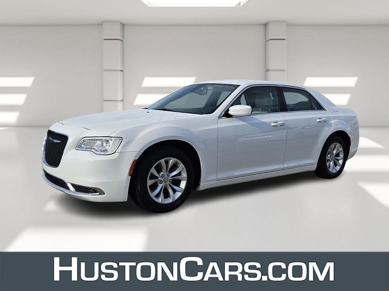 used 2021 Chrysler 300 car, priced at $21,637
