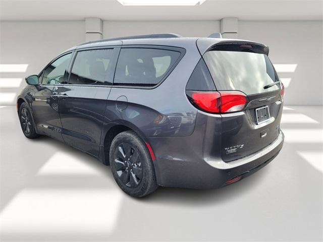 used 2020 Chrysler Pacifica Hybrid car, priced at $30,988