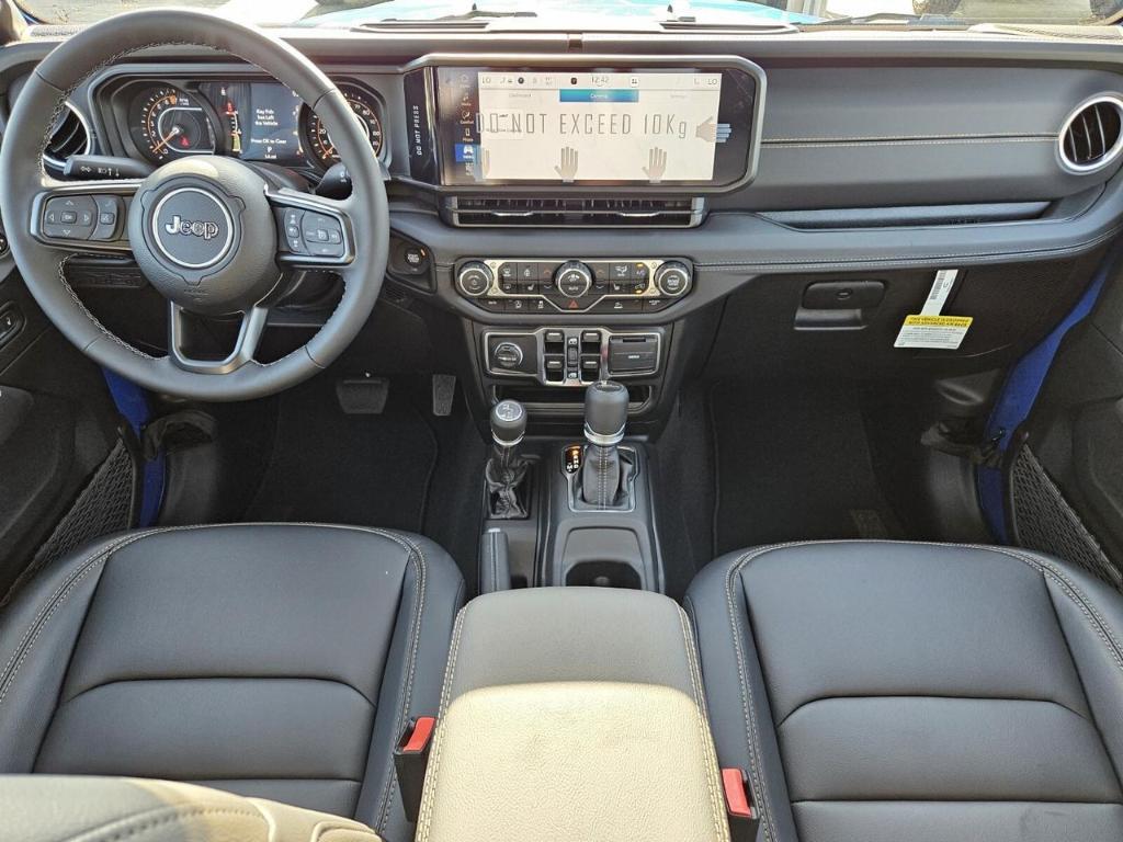 new 2025 Jeep Gladiator car, priced at $42,298
