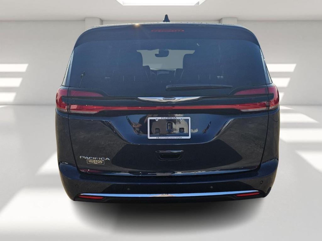 new 2025 Chrysler Pacifica car, priced at $41,153
