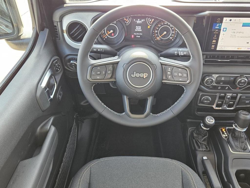 new 2025 Jeep Gladiator car, priced at $38,644