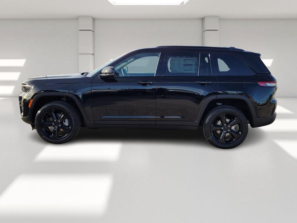 new 2025 Jeep Grand Cherokee car, priced at $49,432