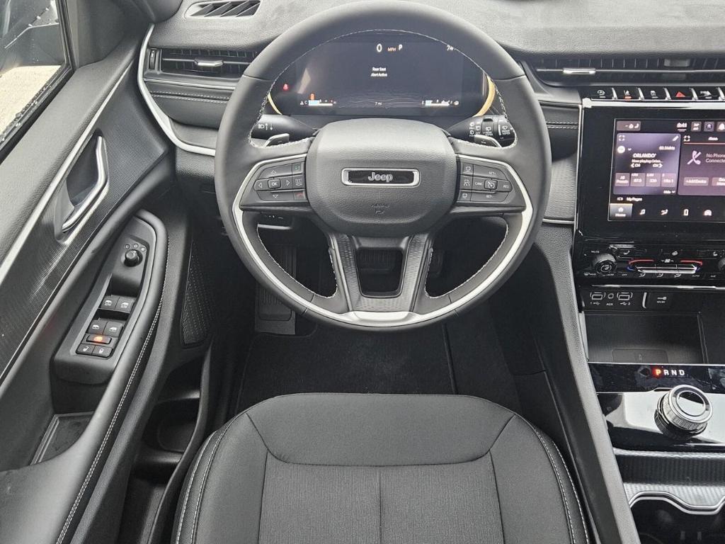 new 2025 Jeep Grand Cherokee car, priced at $36,817