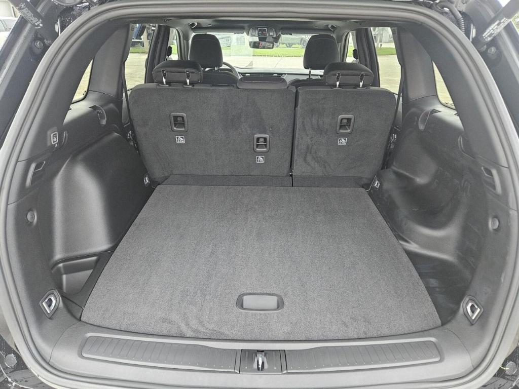 new 2025 Jeep Grand Cherokee car, priced at $36,817