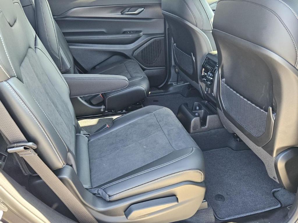 new 2025 Jeep Grand Cherokee L car, priced at $43,172