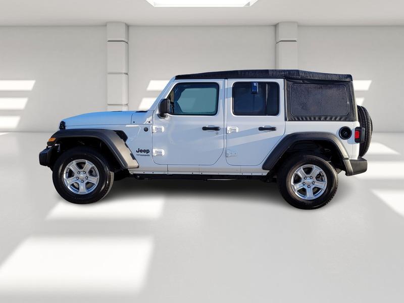 used 2022 Jeep Wrangler Unlimited car, priced at $28,106