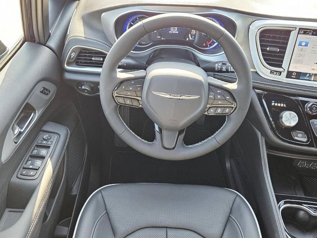 new 2025 Chrysler Pacifica Hybrid car, priced at $56,965