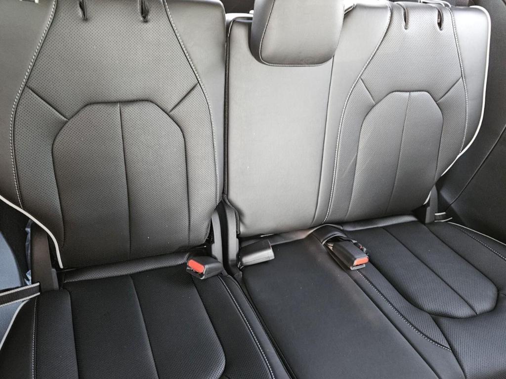 new 2025 Chrysler Pacifica Hybrid car, priced at $56,965