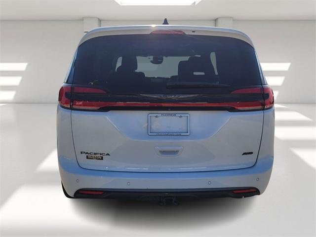 new 2024 Chrysler Pacifica car, priced at $45,845