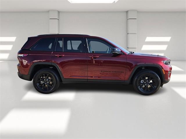 new 2025 Jeep Grand Cherokee car, priced at $39,723