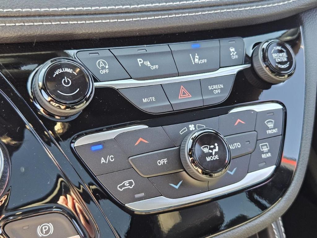 new 2026 Chrysler Pacifica car, priced at $43,717