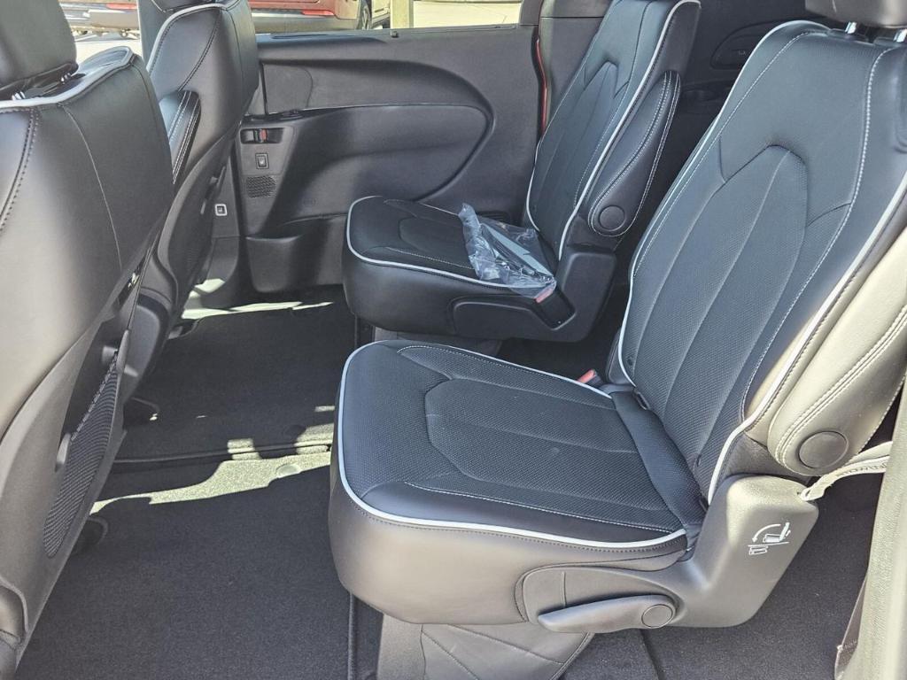 new 2026 Chrysler Pacifica car, priced at $43,717