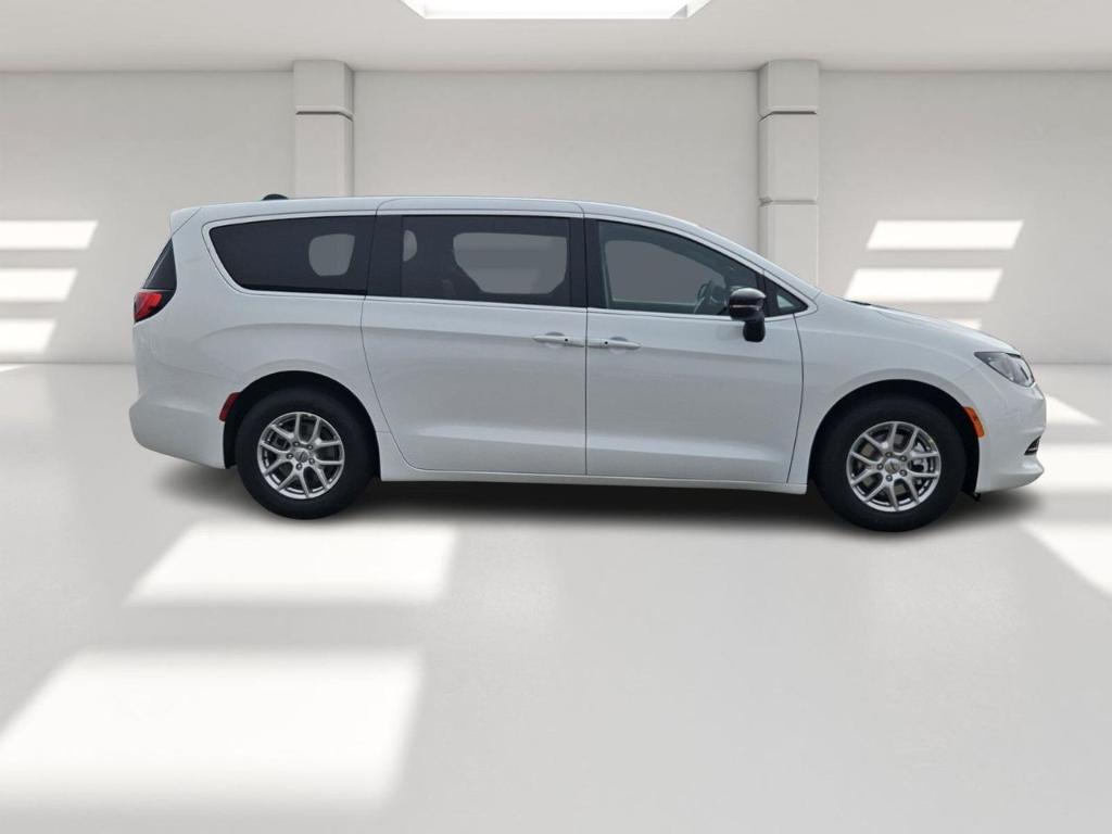 new 2025 Chrysler Voyager car, priced at $39,080