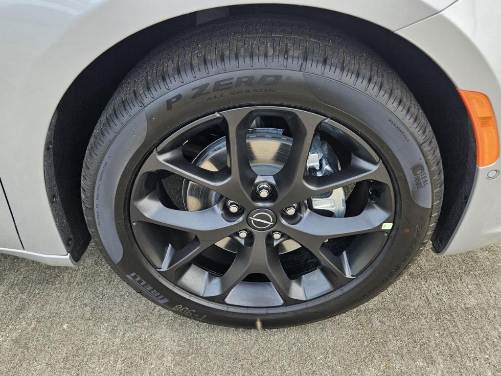 new 2026 Chrysler Pacifica car, priced at $43,925